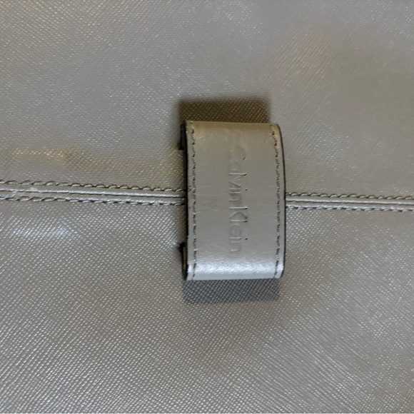 Calvin Klein Gray Leather Crossbody Bag - Picture 4 of 5